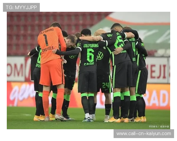 勒沃库森中前场推进极具冲击